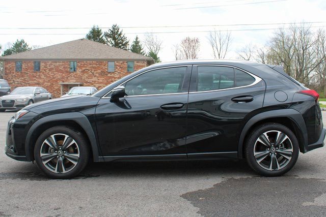 Used 2021 Lexus UX 200 w/ Accessory Package (Z1) image 5