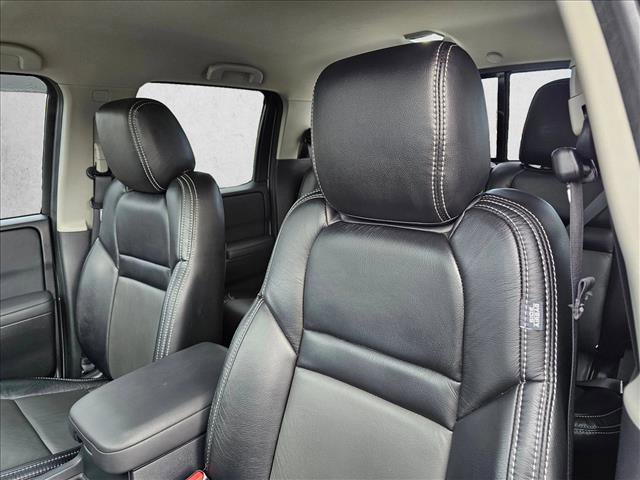 Used 2022 Nissan Frontier SV image 16