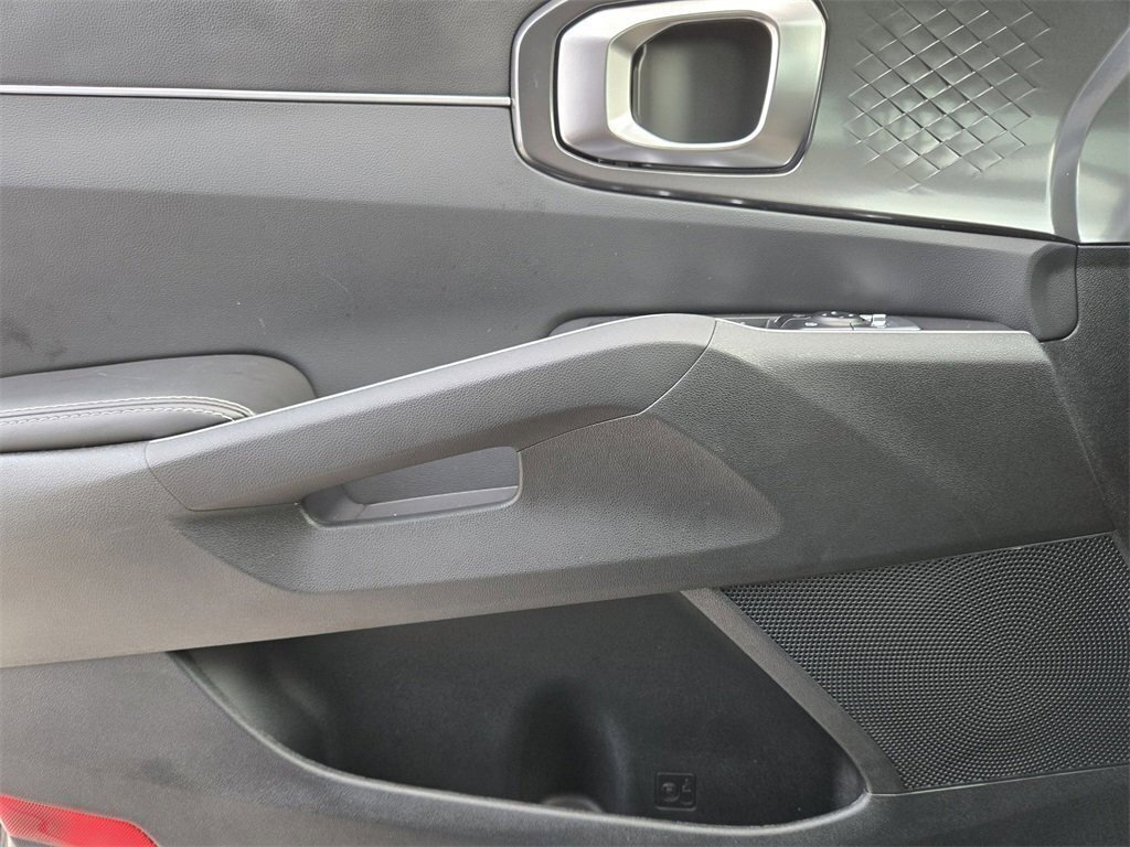 New 2025 Kia Sorento LX image 18