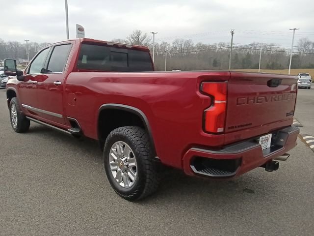 Used 2024 Chevrolet Silverado 2500 High Country w/ High Country Premium Package AWD/4WD image 5