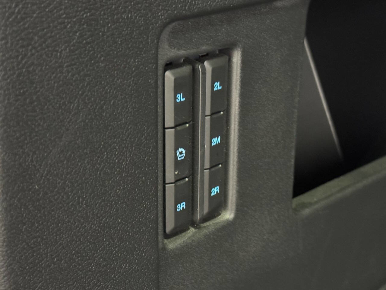 Used 2022 Ford Expedition Max Limited AWD/4WD image 19