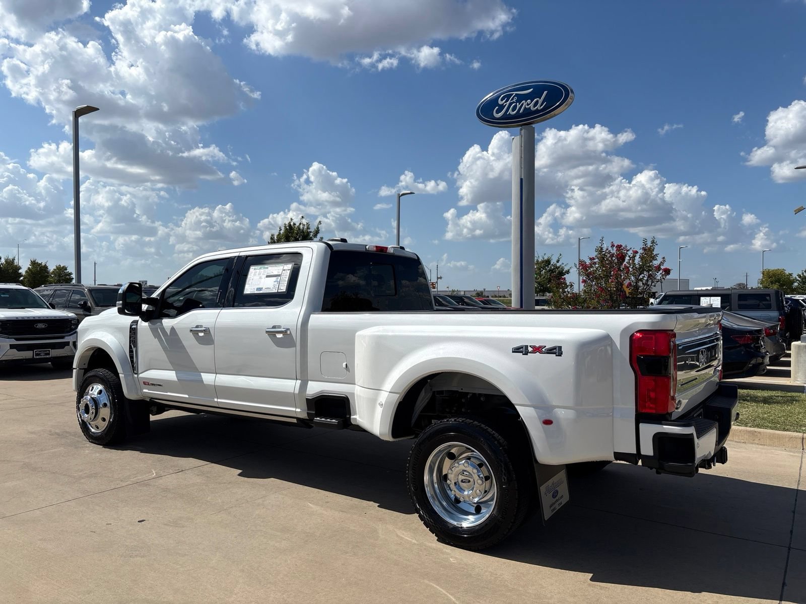 New 2026 Ford F450 Platinum w/ Platinum Plus Package AWD/4WD image 3