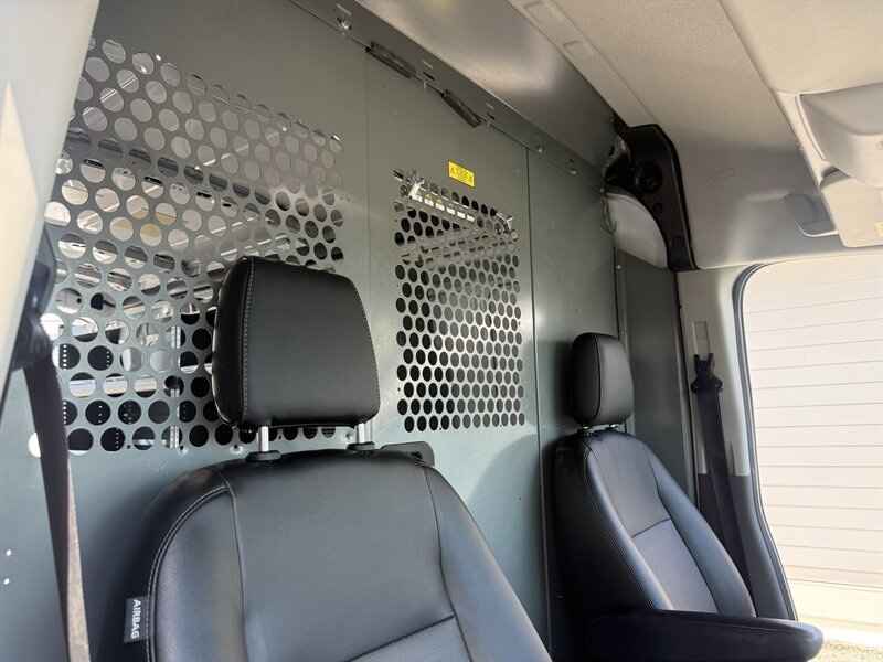 Used 2020 Ford Transit 250 Medium Roof RWD image 27