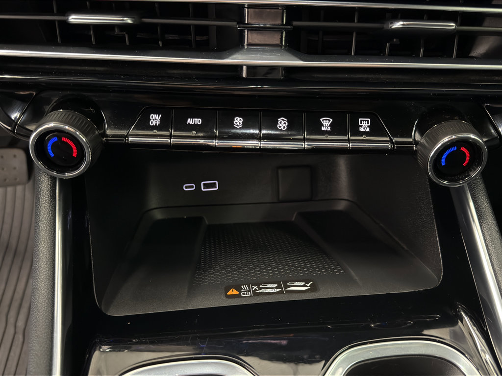 Used 2024 Chevrolet Traverse Z71 image 20
