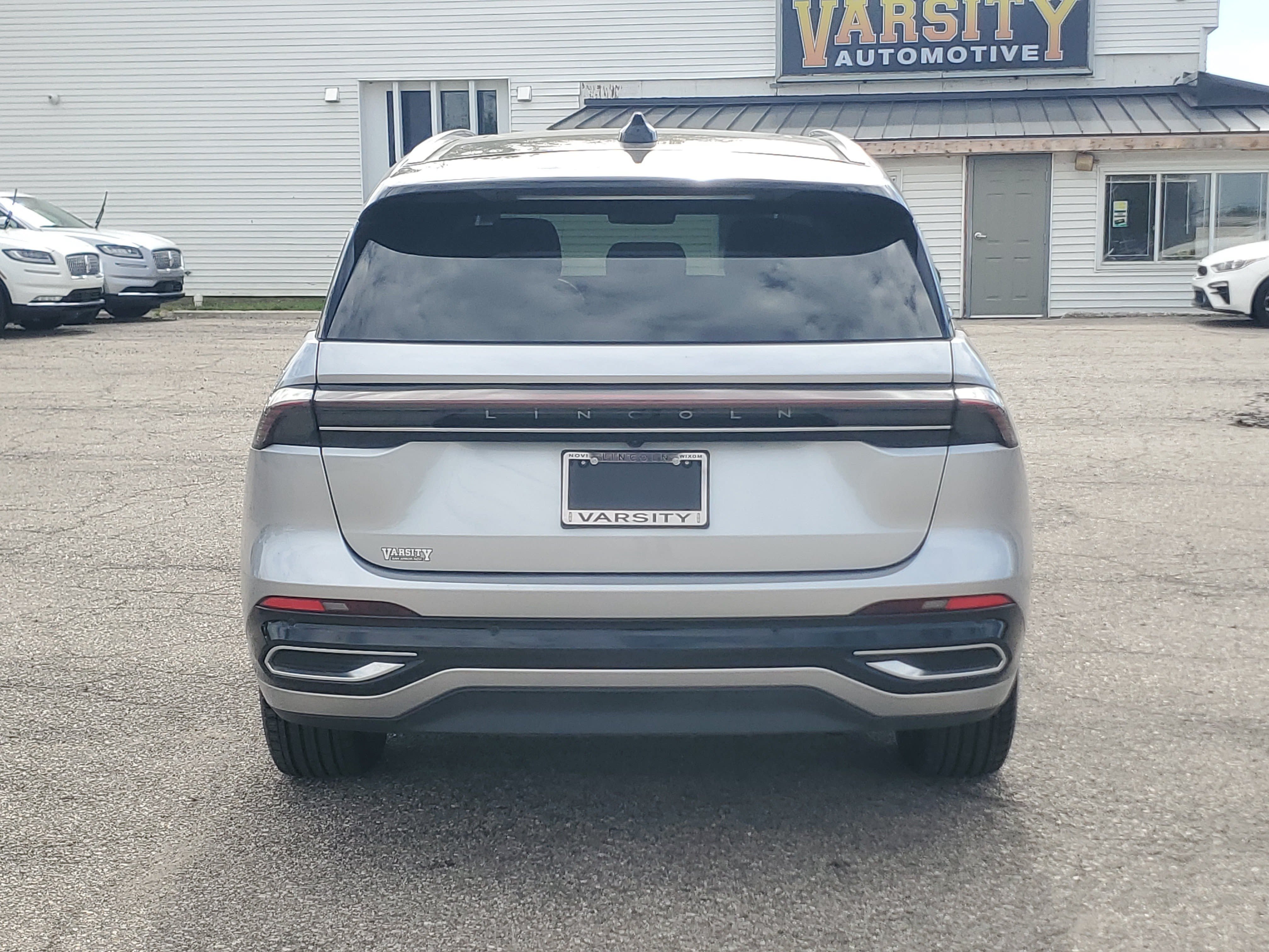 Certified 2025 Lincoln Nautilus Reserve AWD/4WD image 5