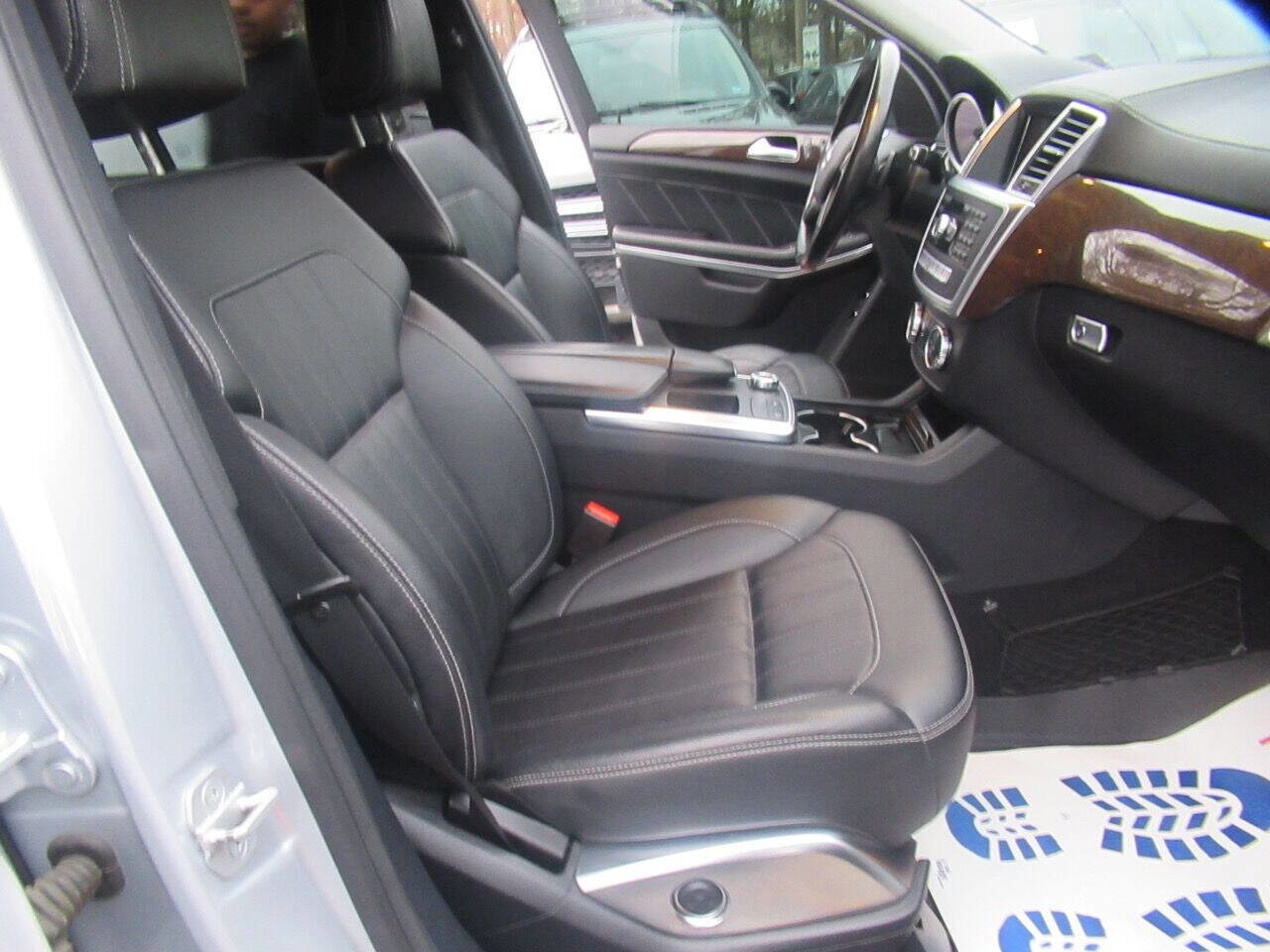 Used 2013 Mercedes-Benz GL 450 4MATIC image 25