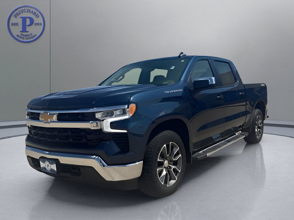 Used 2023 Chevrolet Silverado 1500 LT AWD/4WD image 8