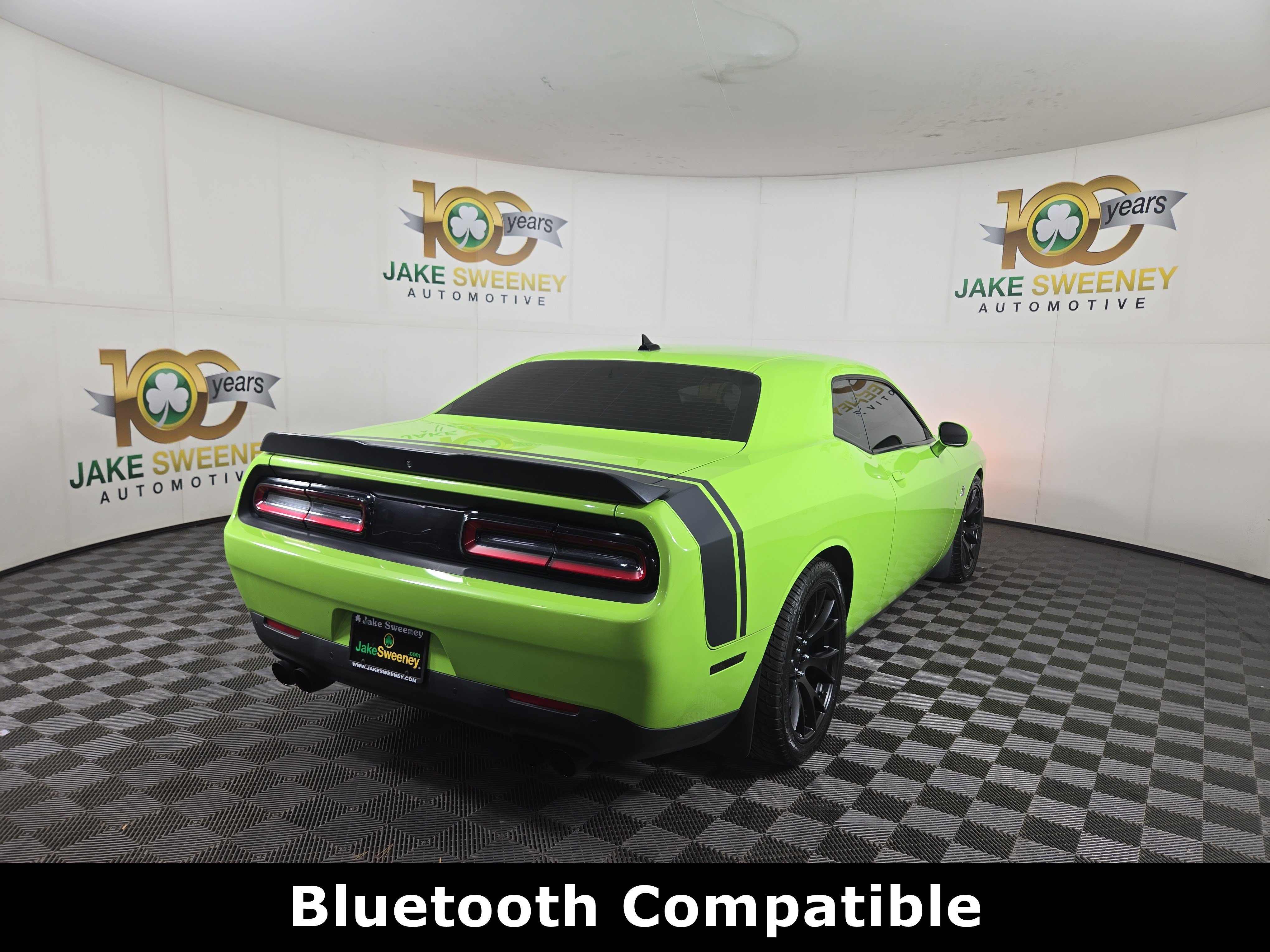 Used 2015 Dodge Challenger R/T Scat Pack w/ Leather Interior Group RWD image 10