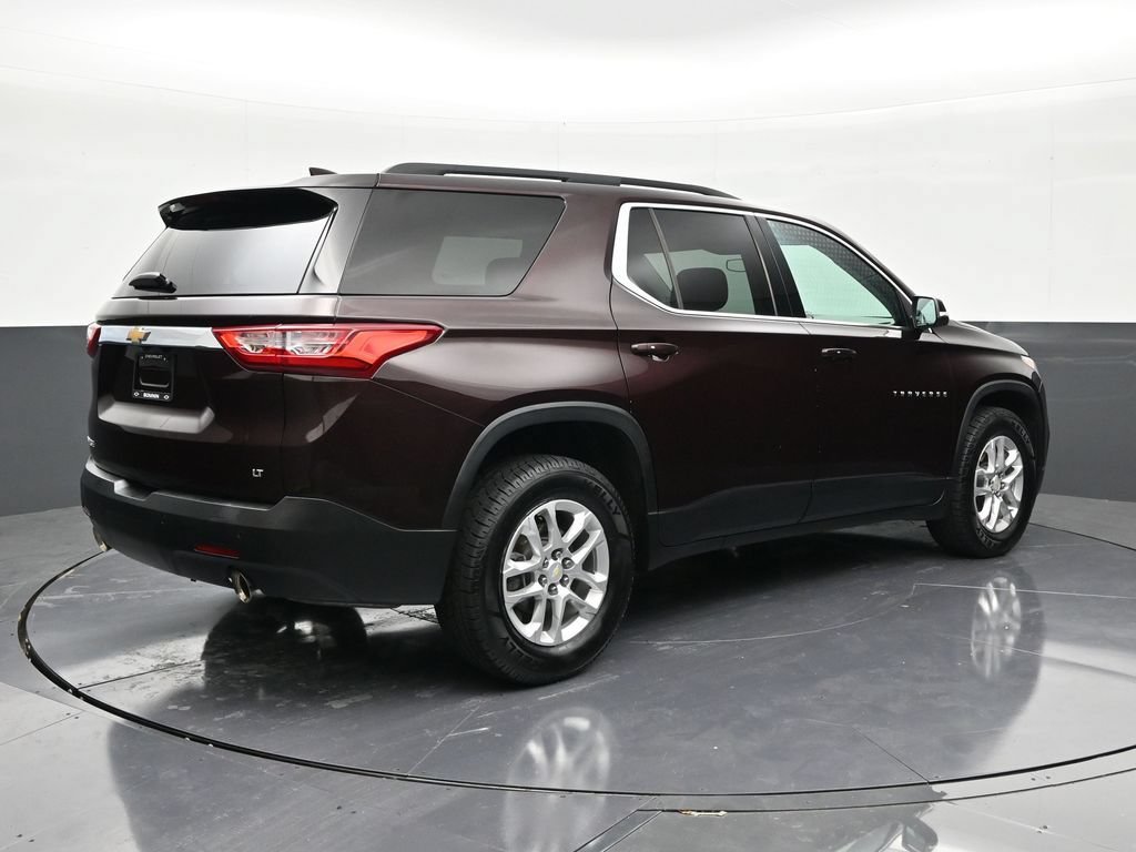 Used 2021 Chevrolet Traverse LT FWD image 3