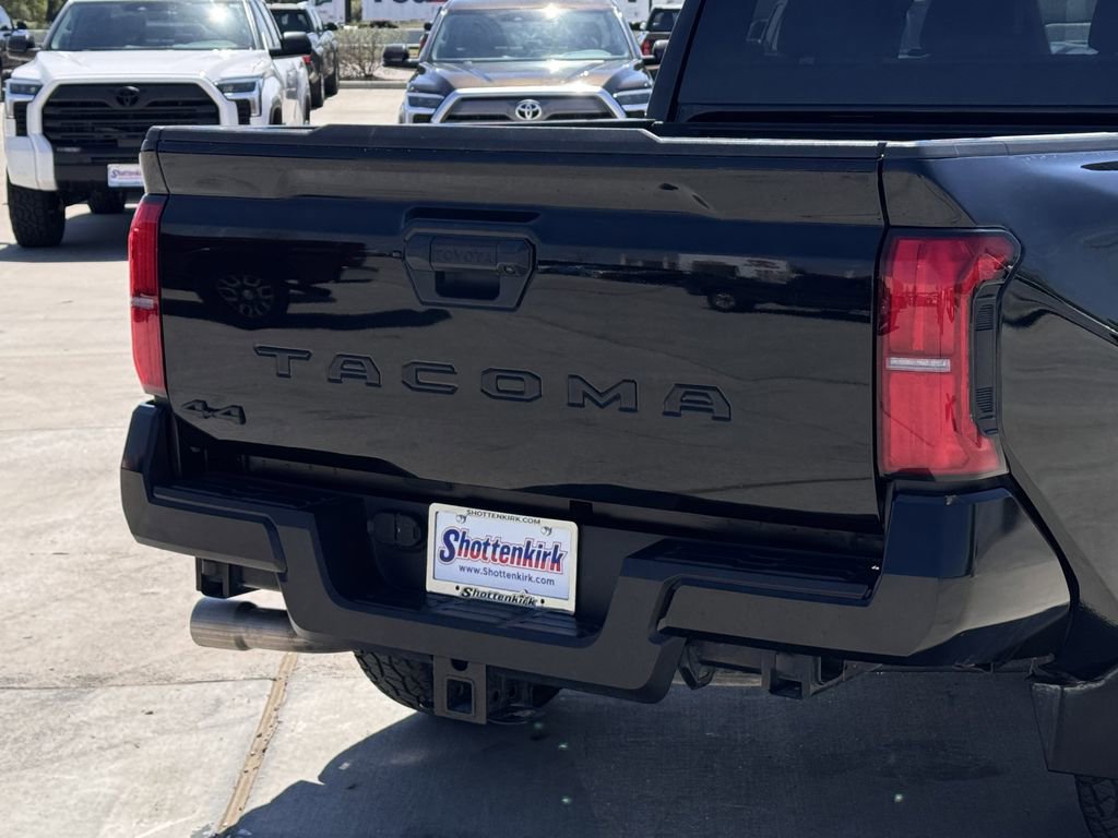 Used 2024 Toyota Tacoma SR5 AWD/4WD image 6
