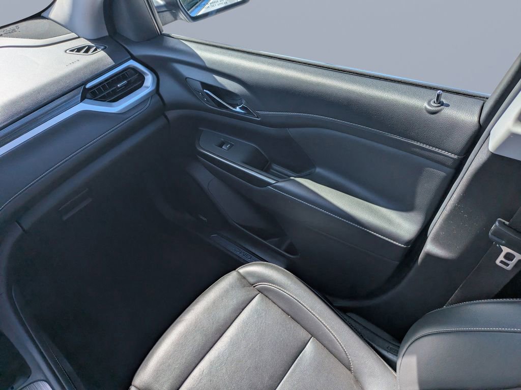 Used 2023 GMC Acadia SLT FWD image 19