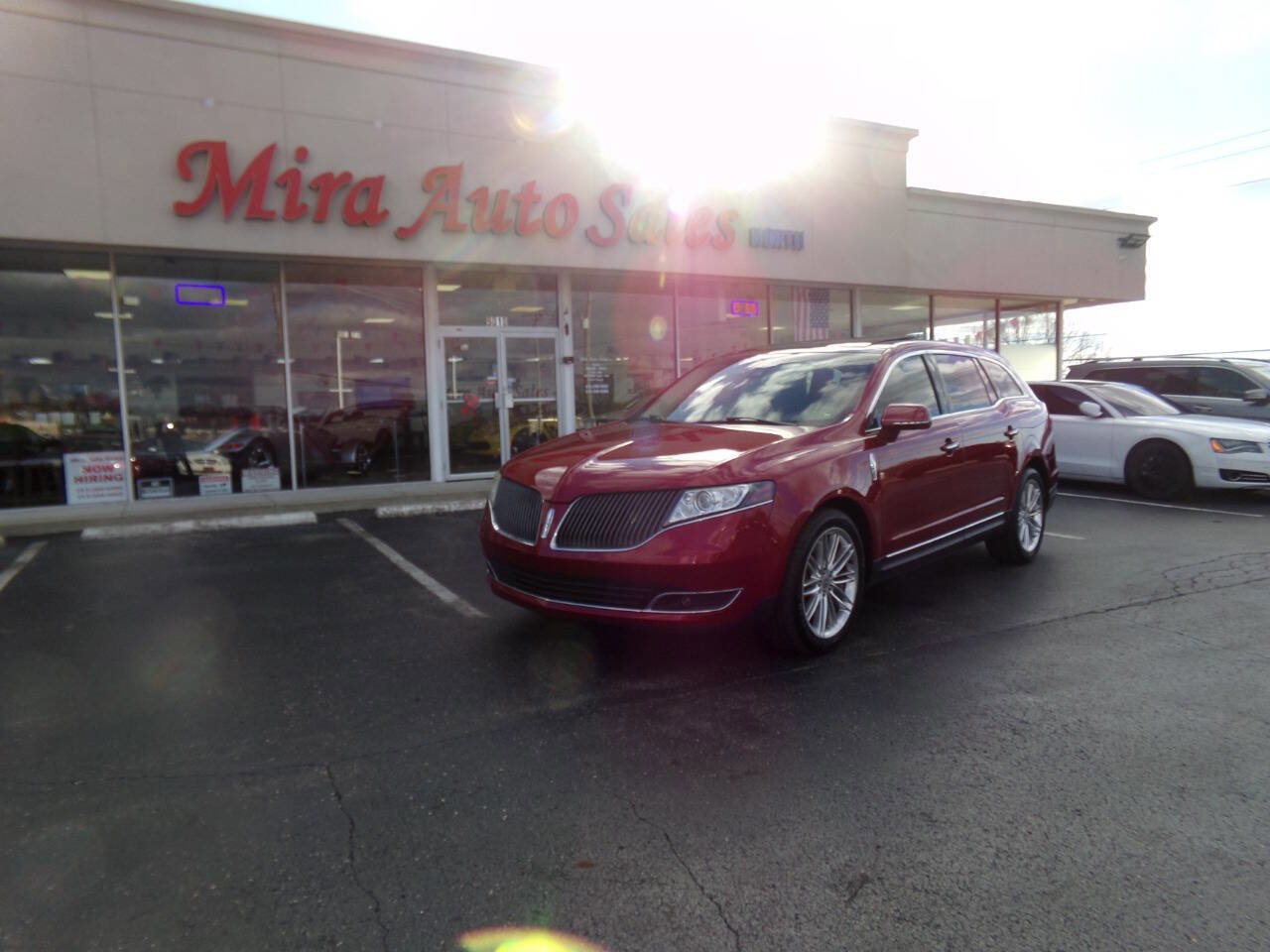 Used 2014 Lincoln MKT AWD w/ Equipment Group 201A image 3