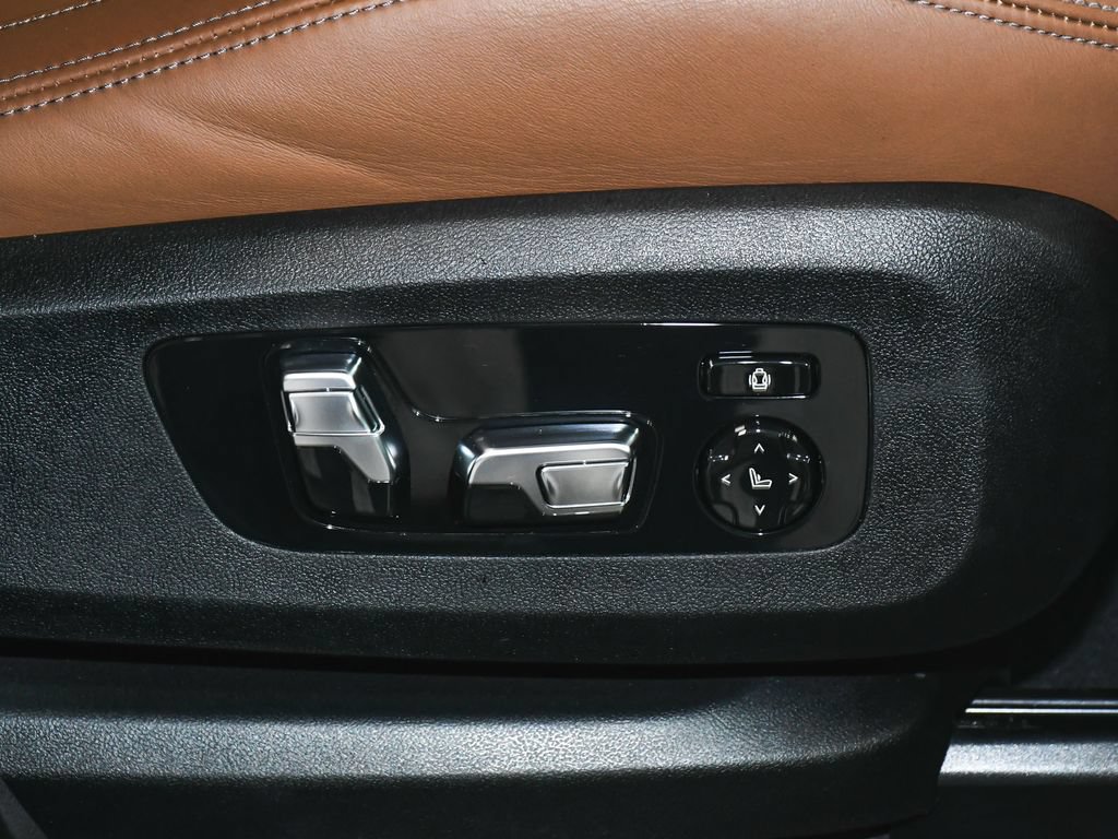 Used 2025 BMW X5 M Competition w/ Executive Package AWD/4WD image 67