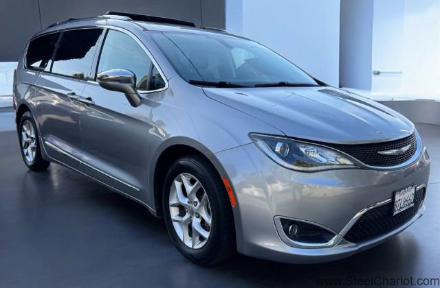 Used 2019 Chrysler Pacifica Limited image 7