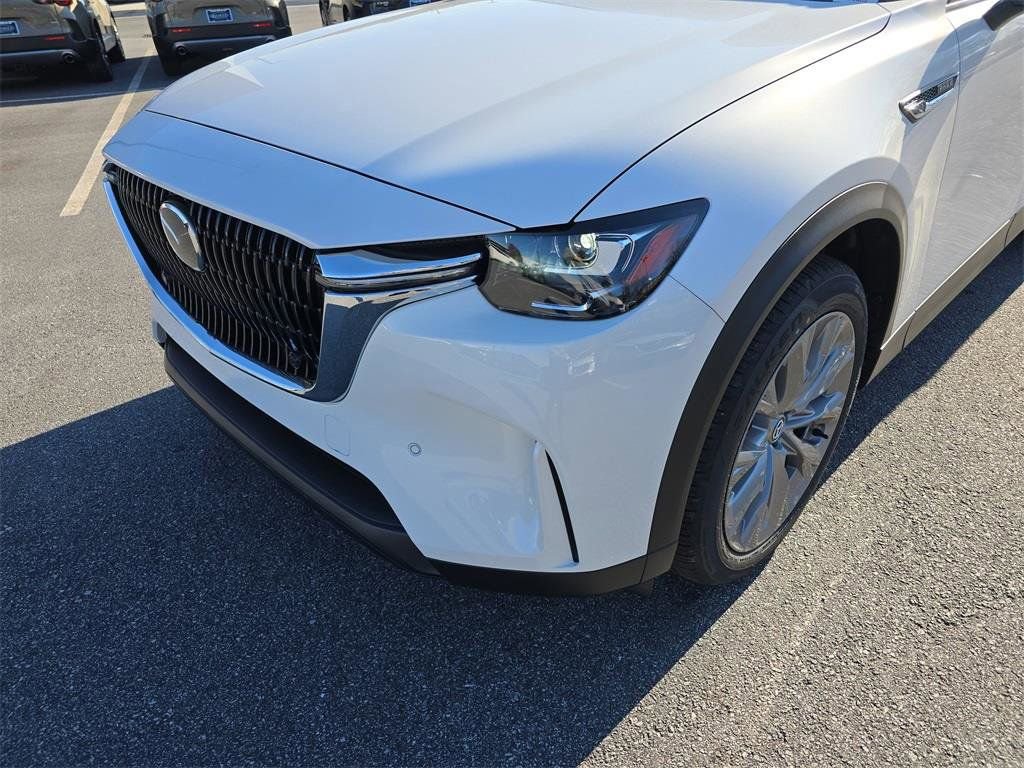 New 2026 MAZDA CX-90 Plug-In Hybrid w/ Preferred image 10
