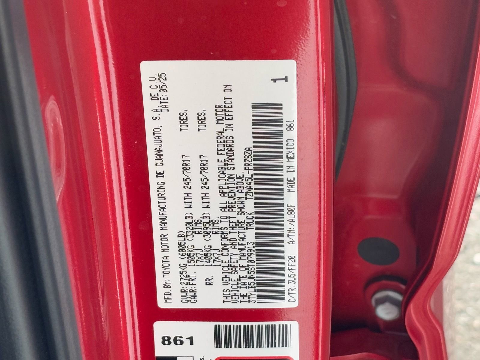 Certified 2025 Toyota Tacoma SR5 image 30