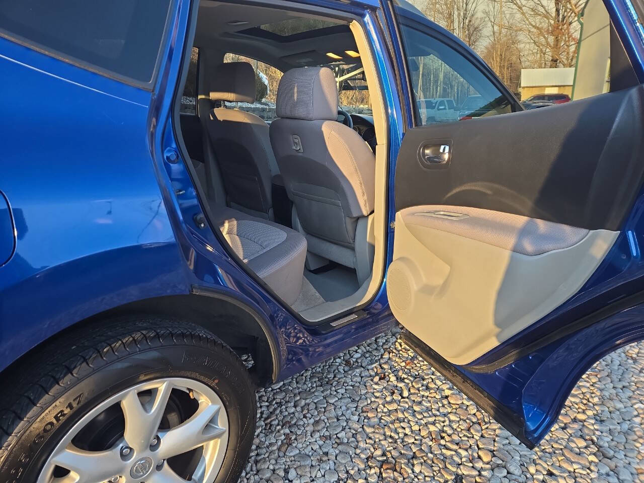 Used 2009 Nissan Rogue SL w/ Premium Pkg image 20