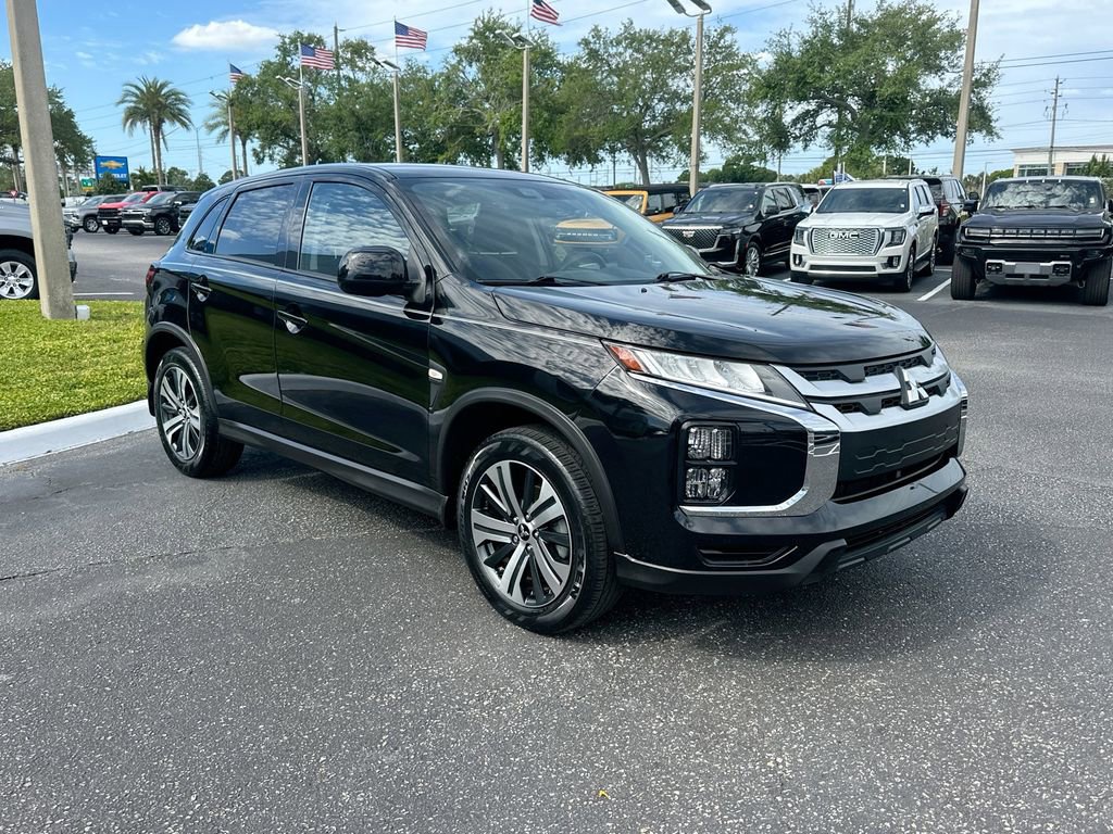 Used 2022 Mitsubishi Outlander Sport ES FWD image 3