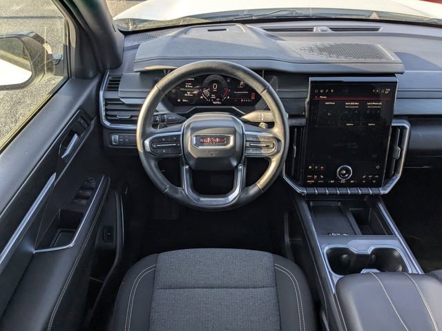 Used 2025 GMC Acadia Elevation image 16