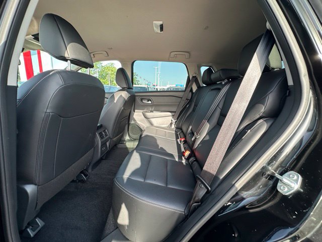 Used 2026 Nissan Rogue SL AWD/4WD image 27