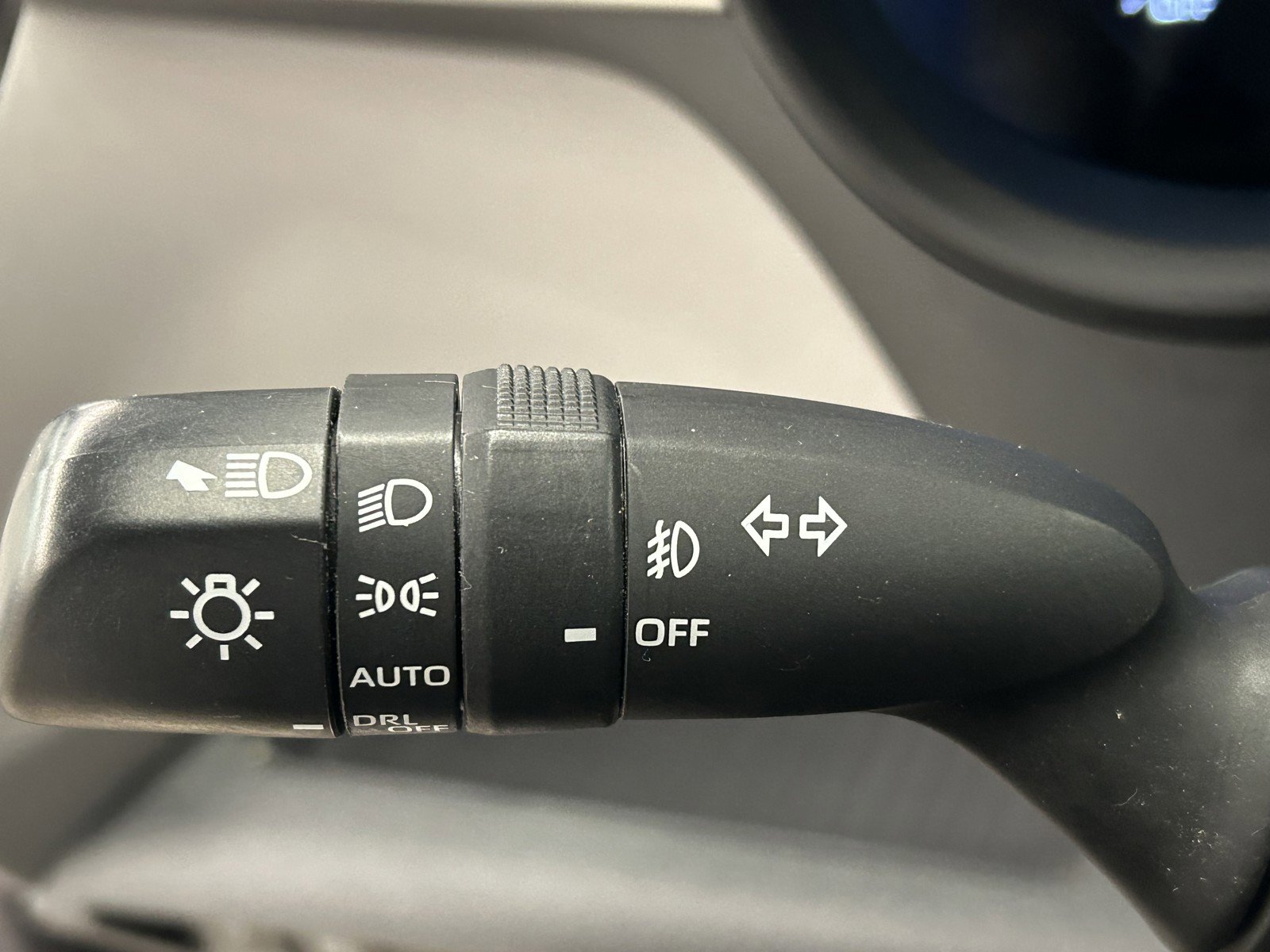 Used 2023 Toyota Sienna XLE image 20