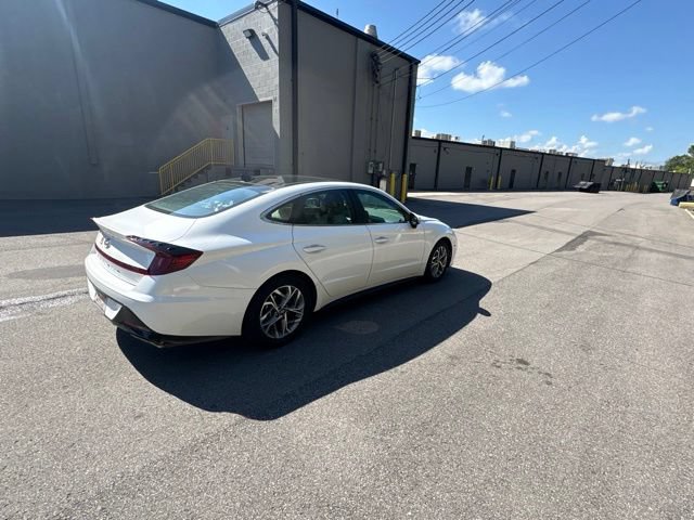 Used 2023 Hyundai Sonata SEL w/ Convenience Package FWD image 3