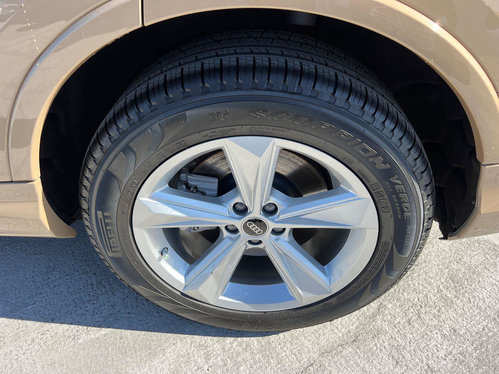 Certified 2025 Audi Q7 3.0T Premium w/ Convenience Package image 20