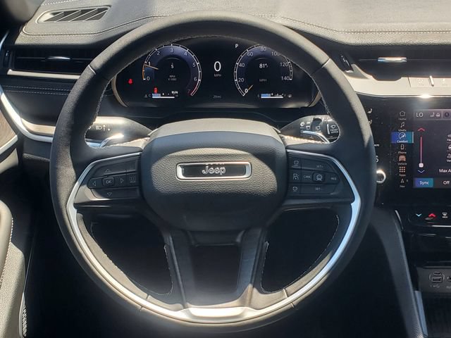 New 2026 Jeep Grand Cherokee Limited AWD/4WD image 18