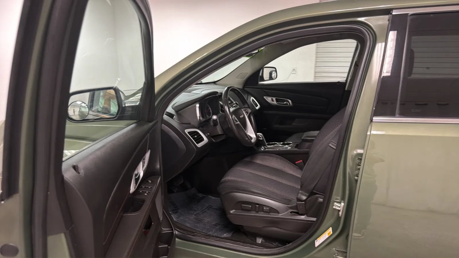 Used 2015 GMC Terrain SLE AWD/4WD image 20