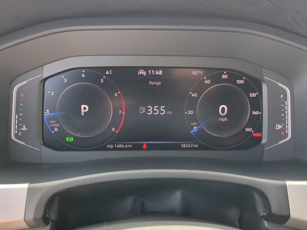 Used 2023 Volkswagen Atlas Cross Sport SE FWD image 32