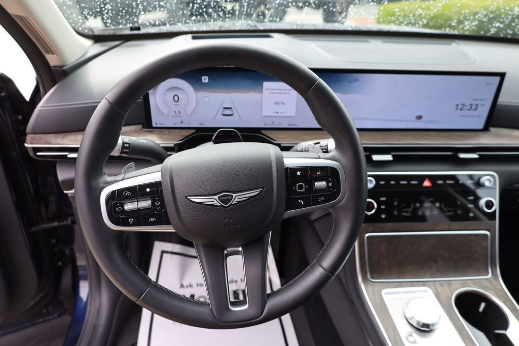 Used 2025 Genesis GV80 2.5T Prestige AWD/4WD image 13