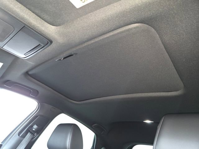 Used 2022 Honda Civic Sport Touring image 14