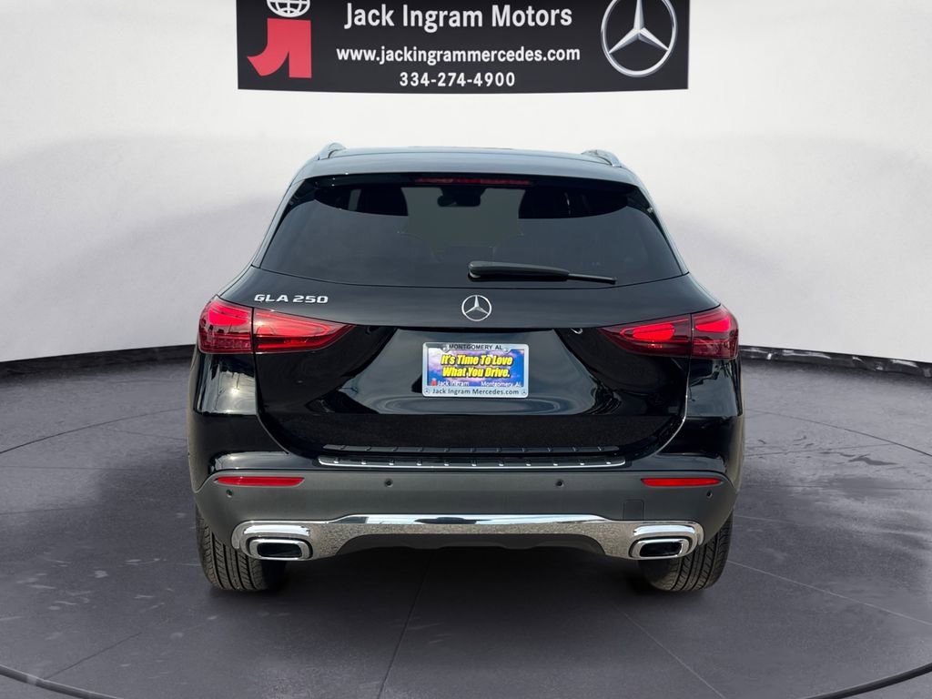 Certified 2025 Mercedes-Benz GLA 250 image 4