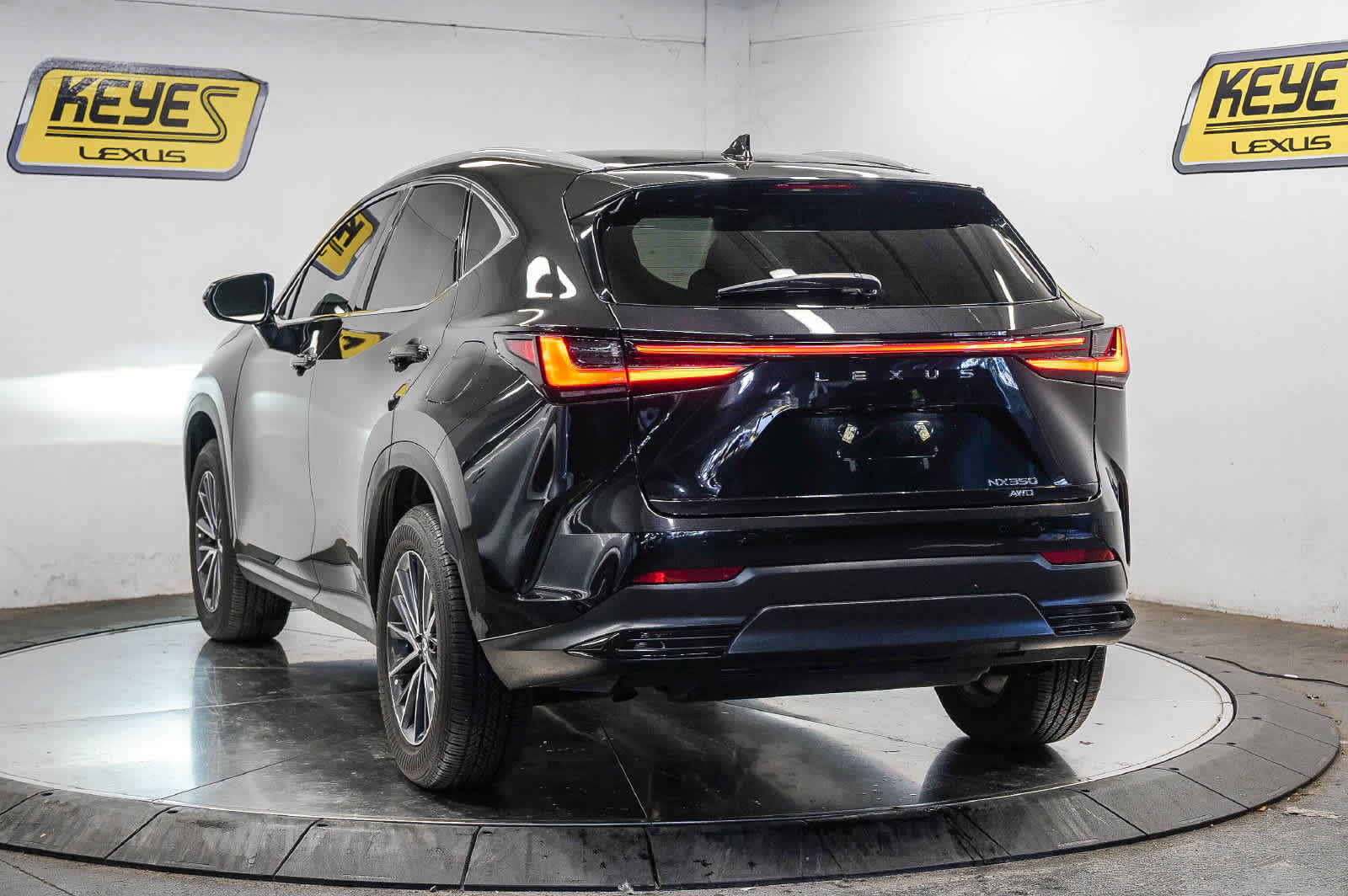 Used 2025 Lexus NX 350 AWD w/ Cold Area Package image 2
