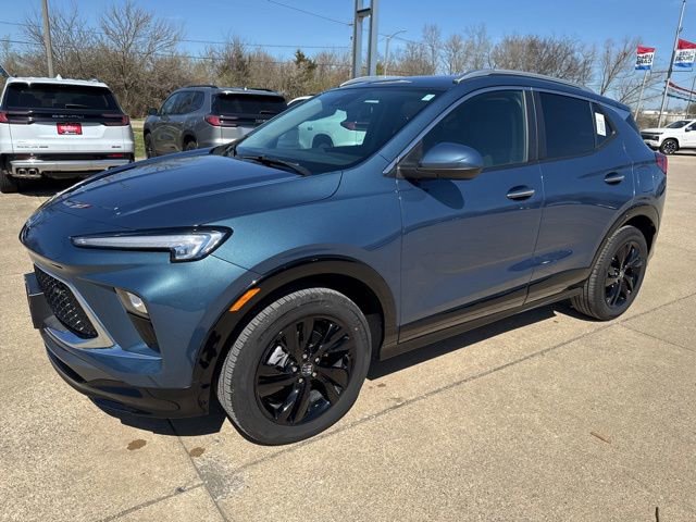 Used 2024 Buick Encore GX Sport Touring AWD/4WD image 7
