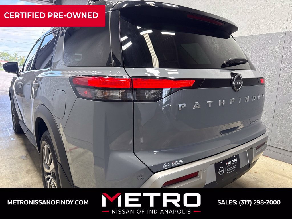 Used 2023 Nissan Pathfinder SL AWD/4WD image 8