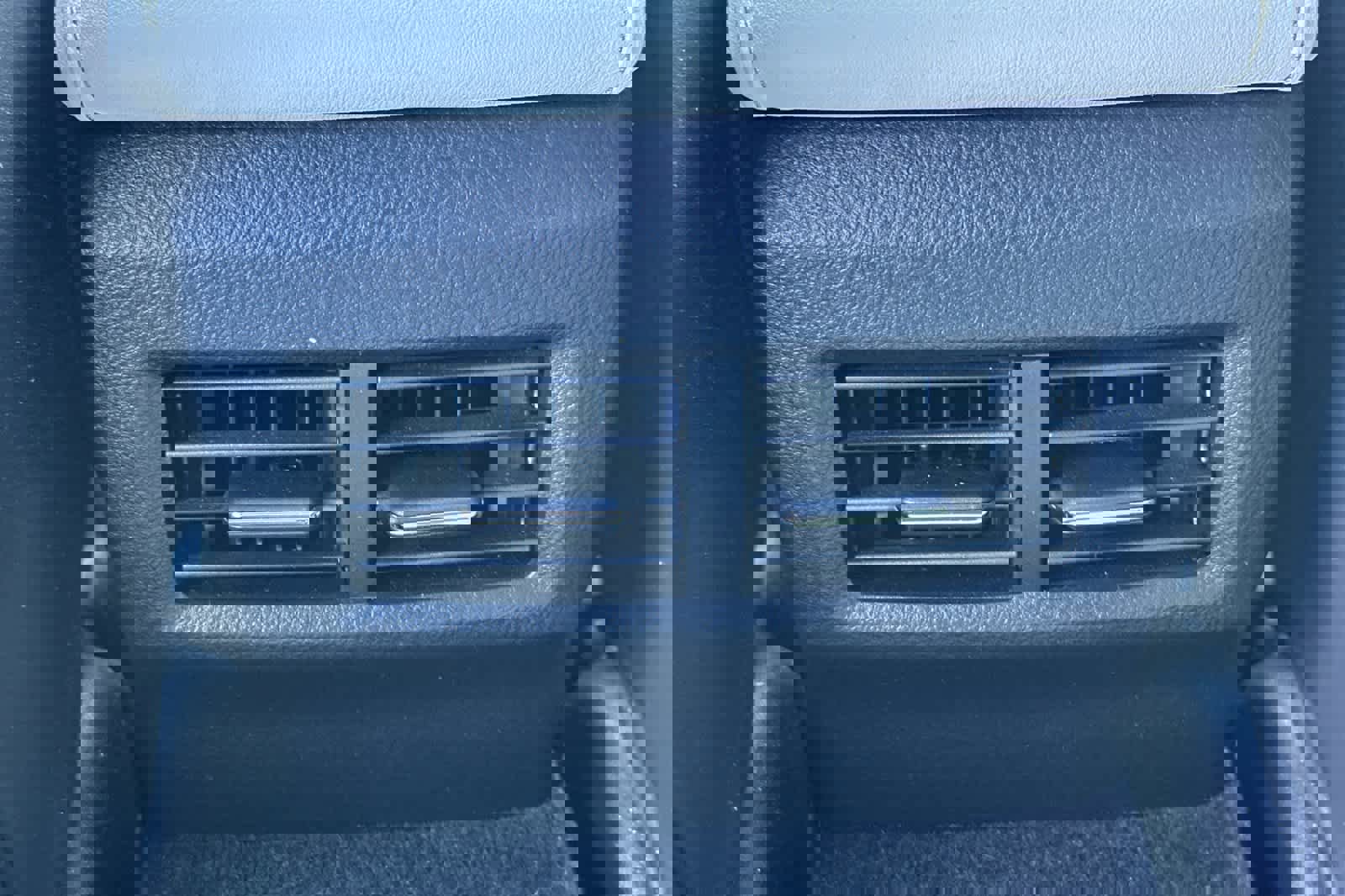 Used 2023 Lexus IS 500 image 14