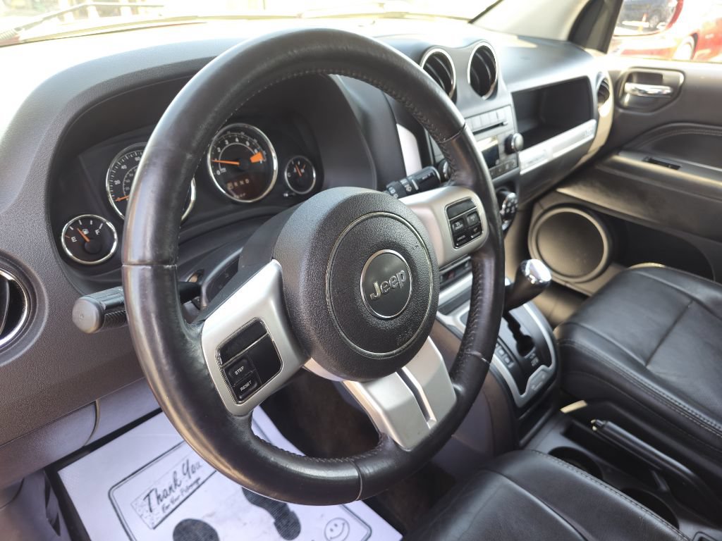 Used 2017 Jeep Compass High Altitude FWD image 25