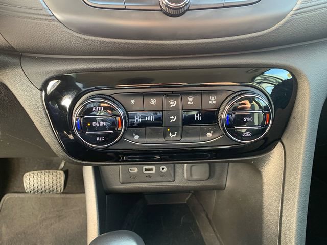 Used 2023 Buick Encore GX Select w/ Sport Touring Package image 24