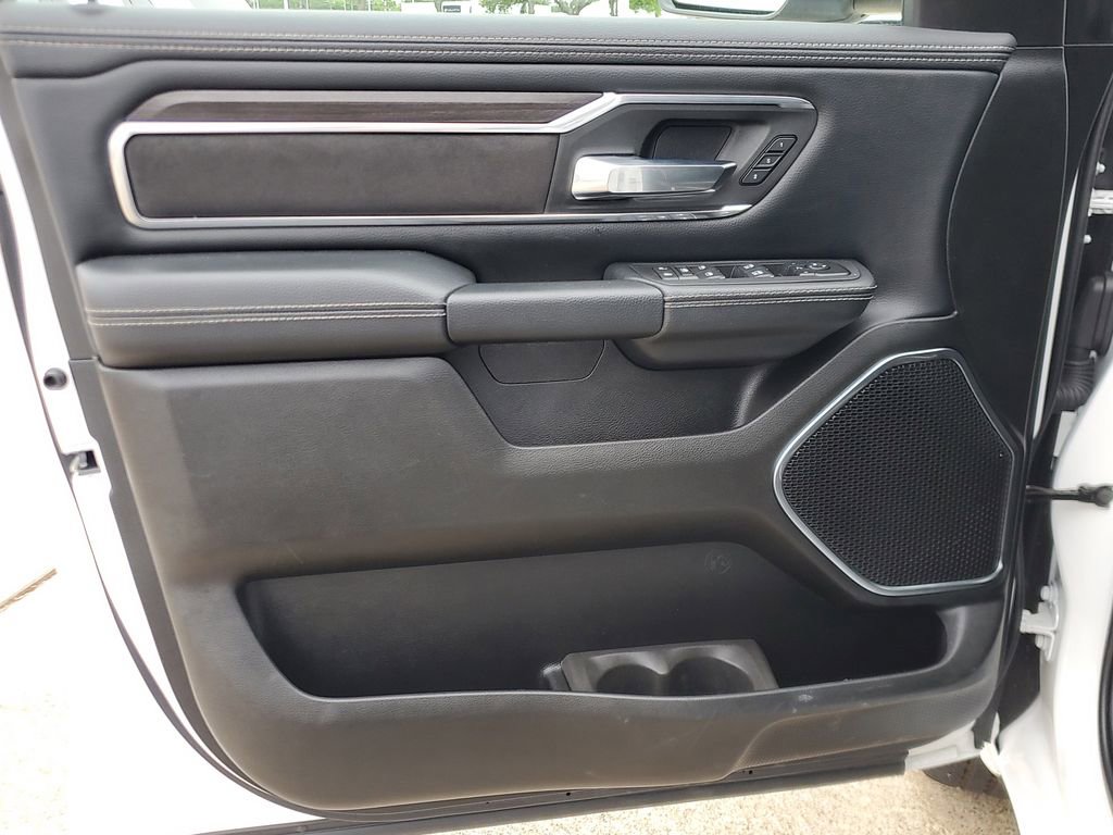 Used 2026 RAM 1500 Laramie AWD/4WD image 18