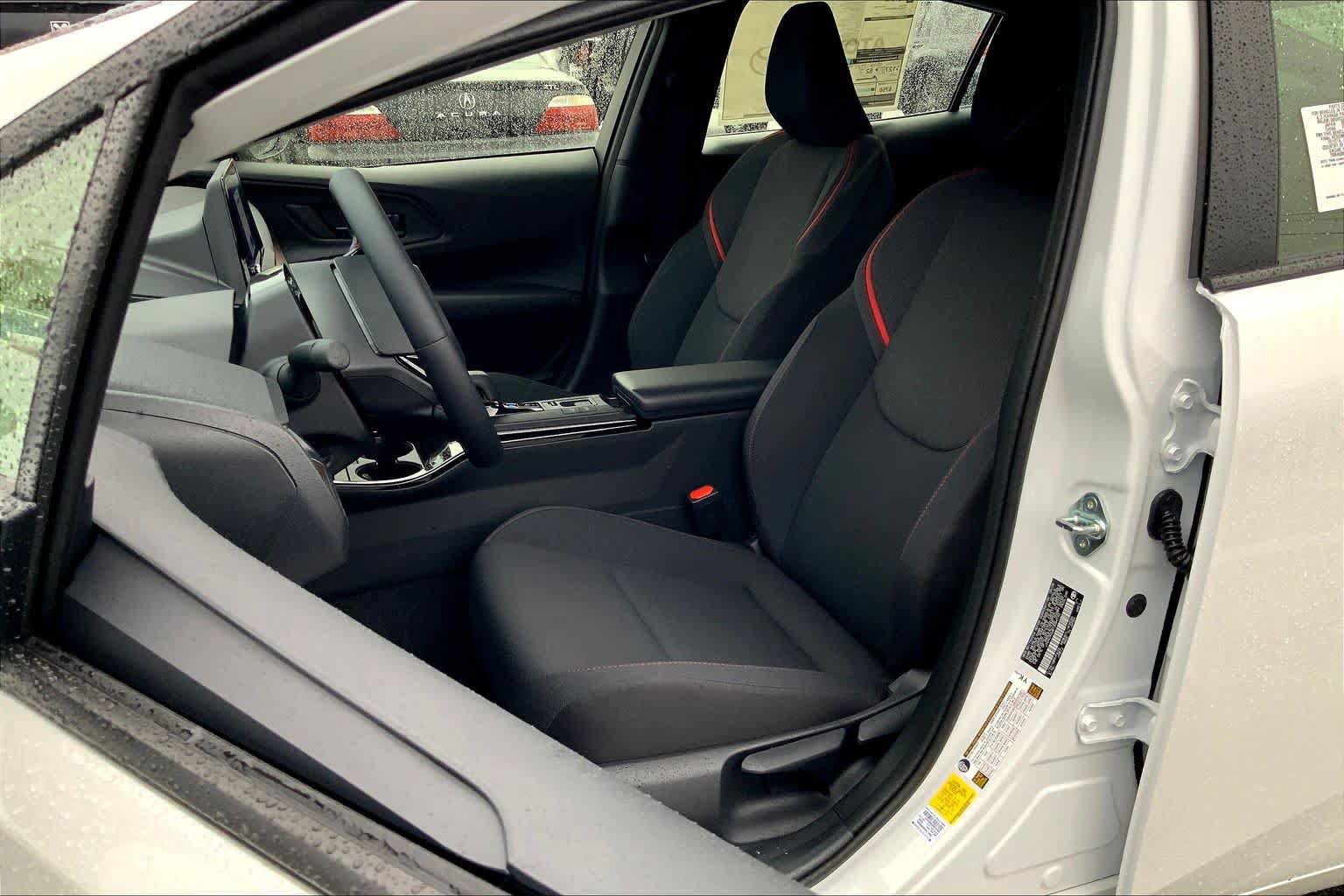 New 2026 Toyota Prius Plug-In Hybrid FWD image 9