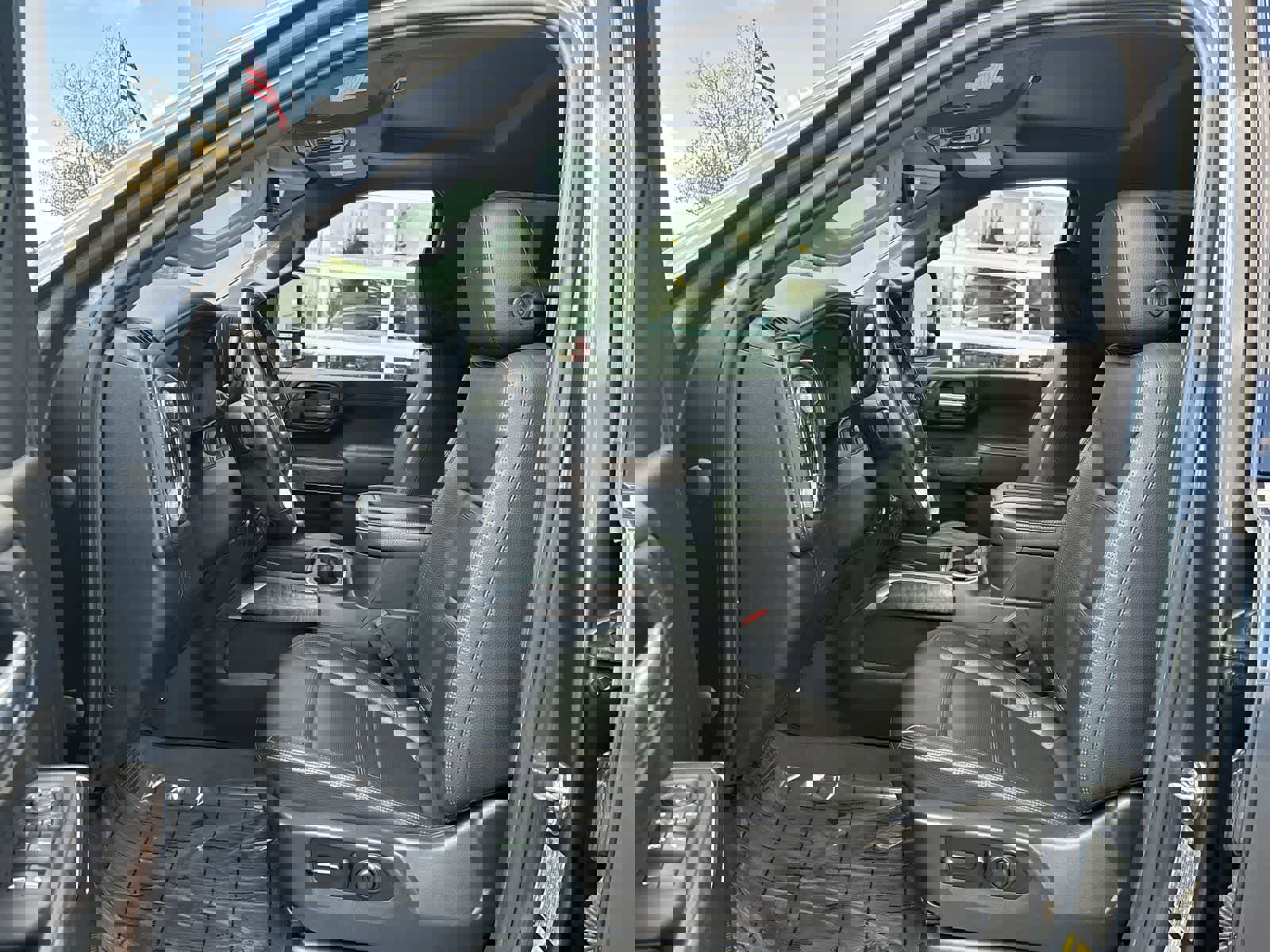 Used 2020 GMC Sierra 3500 Denali w/ Denali Ultimate Package image 12