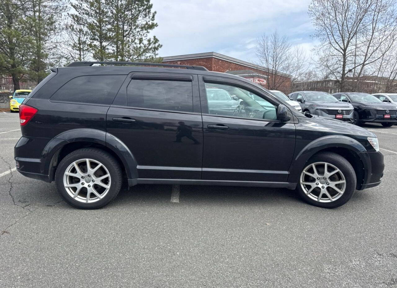 Used 2013 Dodge Journey SXT w/ Popular Equipment Group AWD/4WD image 4
