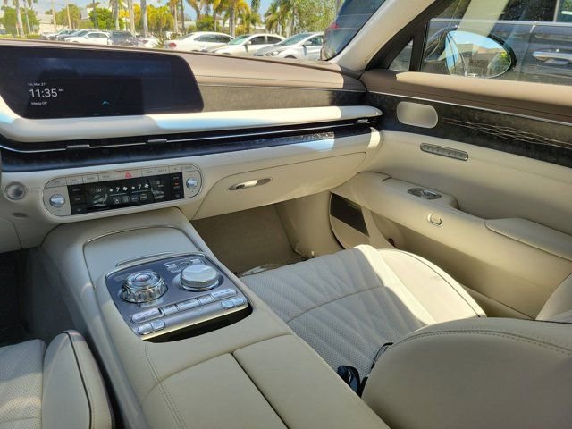 Used 2025 Genesis G90 3.5T image 15