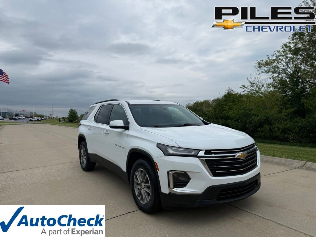 Used 2023 Chevrolet Traverse LT