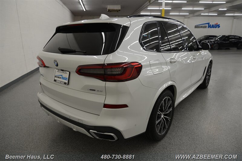 Used 2019 BMW X5 xDrive40i w/ M Sport Package AWD/4WD image 11
