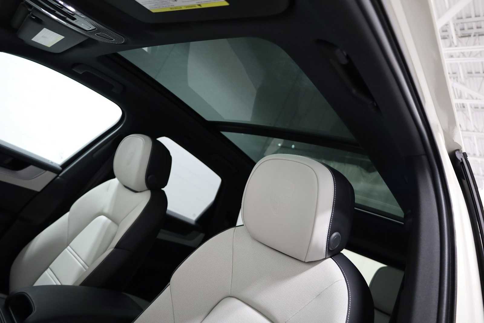New 2026 Porsche Cayenne AWD/4WD image 19