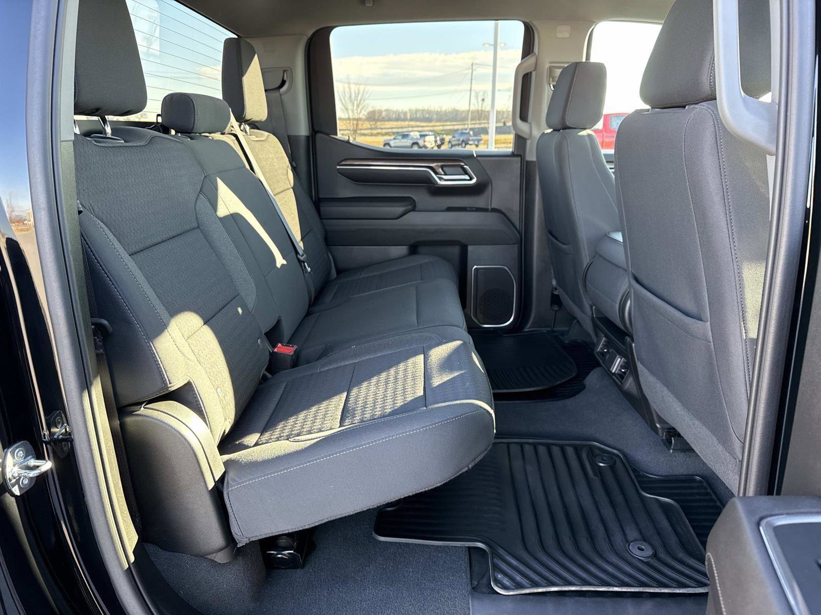 Used 2023 Chevrolet Silverado 1500 LT image 19