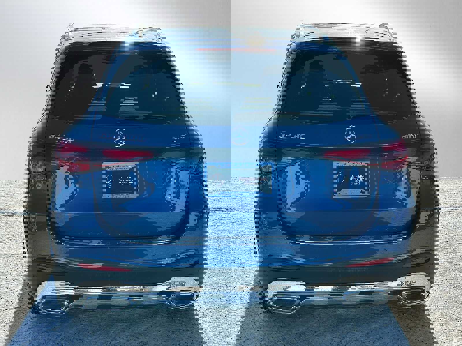 Used 2025 Mercedes-Benz GLC 300 4MATIC image 5