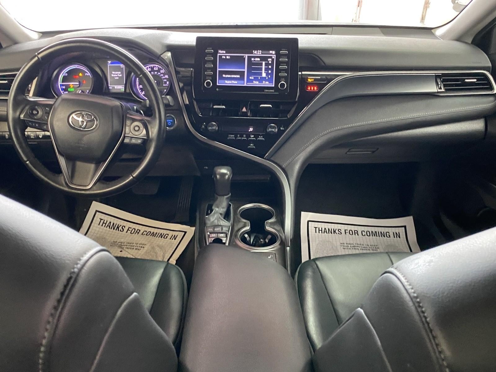 Used 2024 Toyota Camry SE w/ Cold Weather Package FWD image 12